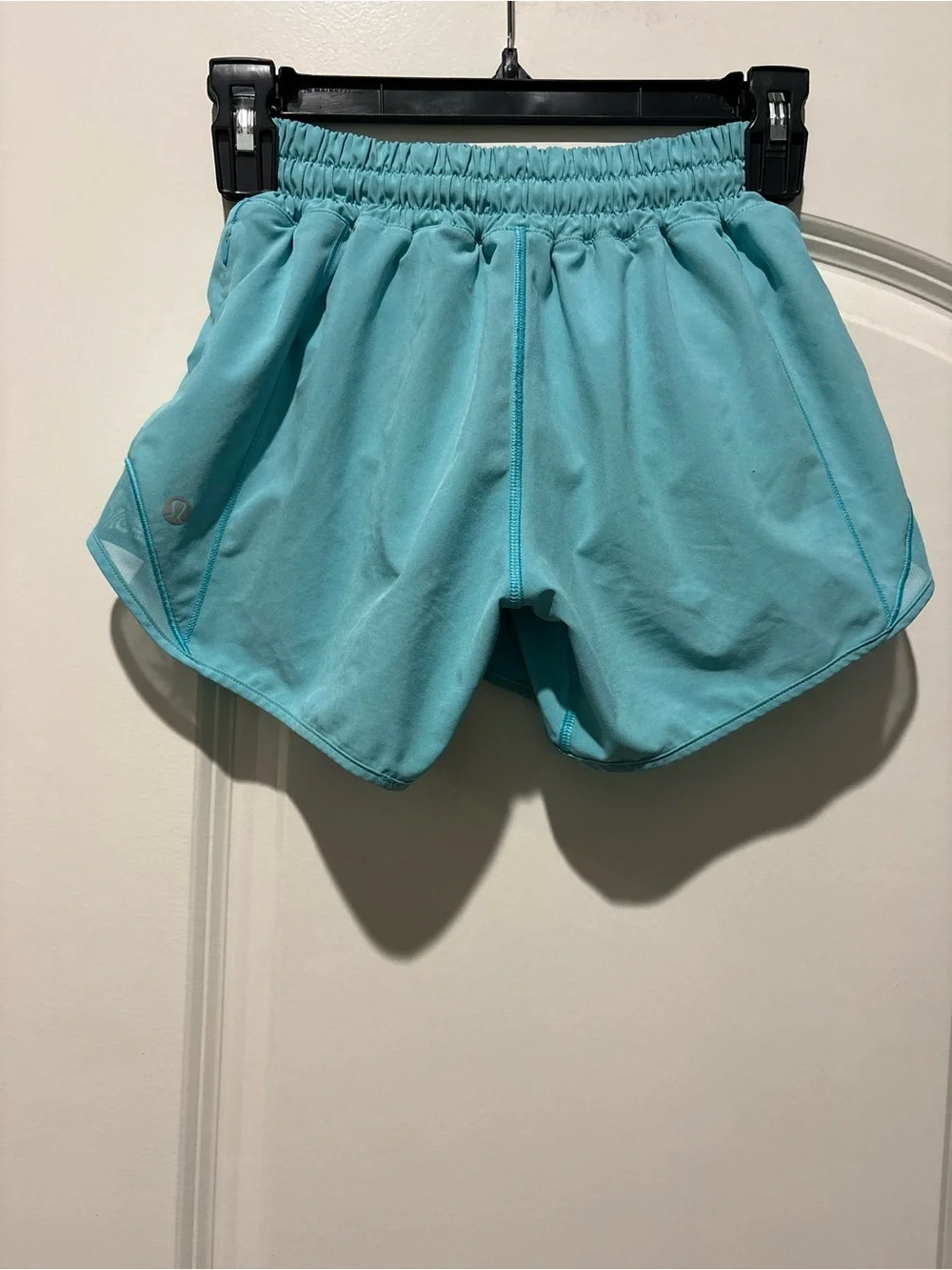 Lululemon Hotty Hot Shorts Blue Size 0 Running Athletic Mesh Trim